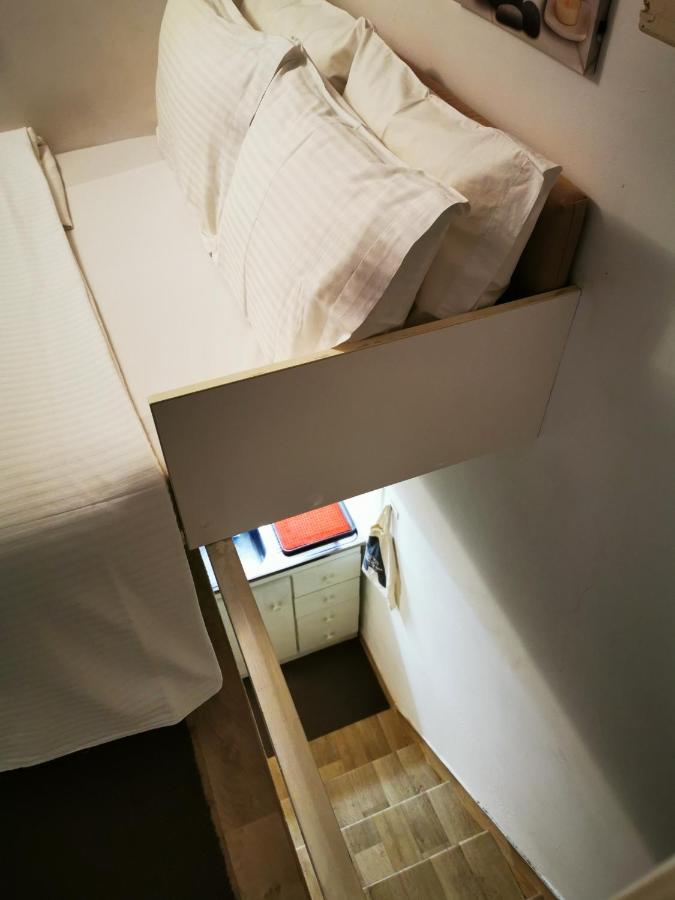 Acropolis Elegant Maisonette By Lodgespot Athens Exterior photo