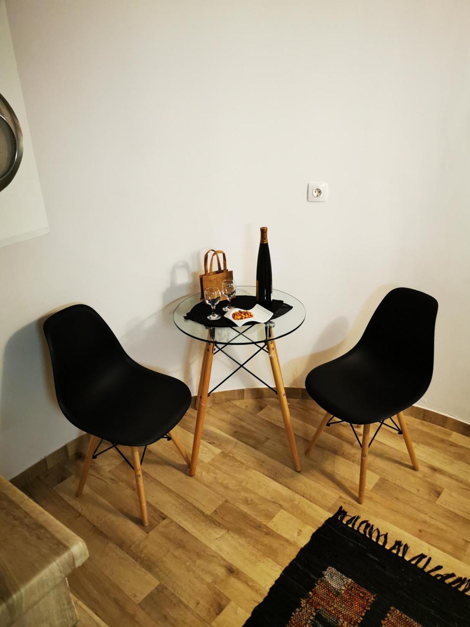 Acropolis Elegant Maisonette By Lodgespot Athens Room photo
