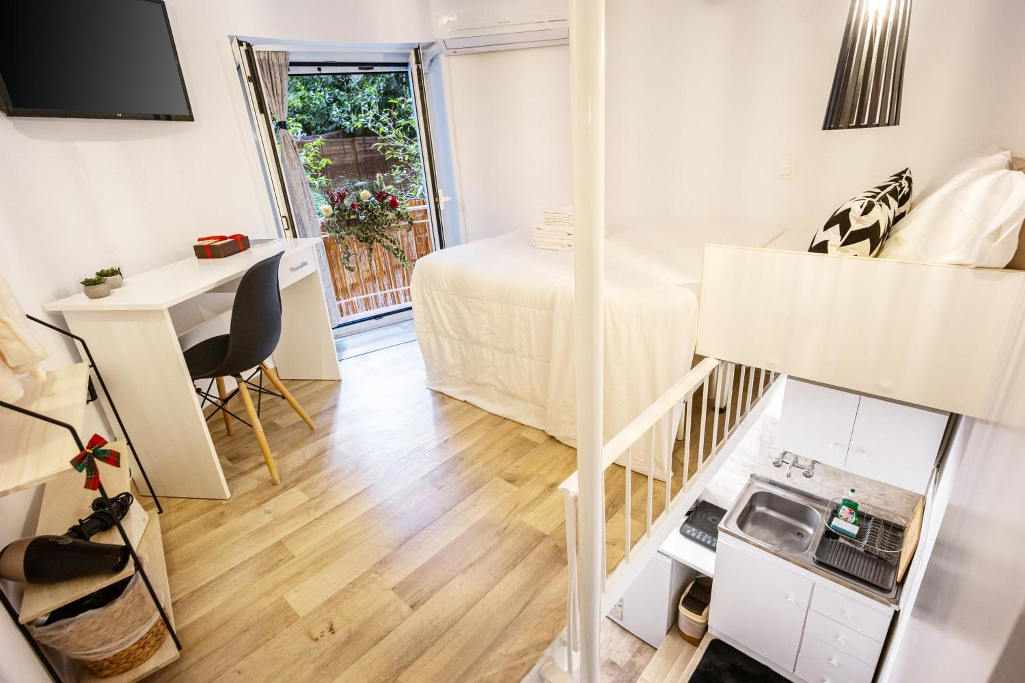 Acropolis Elegant Maisonette By Lodgespot Athens Exterior photo